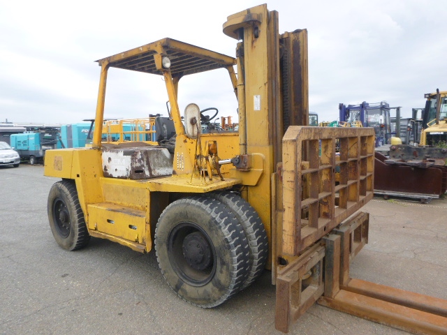 USED DIESEL FORKLIFT TCM FD80Z7 58000105 (F.UCHIYAMA & CO.,LTD.)