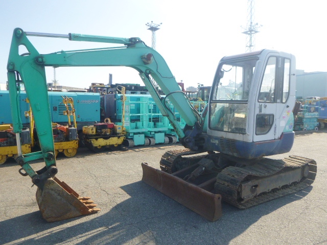 USED TRACKED EXCAVATOR IHI 40NX WG000594 (F.UCHIYAMA & CO.,LTD.) USED TRACKED EXCAVATOR IHI 40NX WG000594 (F.UCHIYAMA & CO.,LTD.)