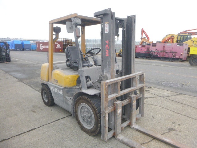 USED DIESEL FORKLIFT TCM FD30Z5 32L79500 (F.UCHIYAMA & CO.,LTD.)