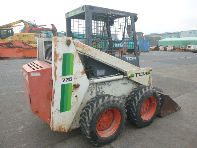 USED SKID STEERING LOADER TCM 725 4987A4900JAM (F.UCHIYAMA & CO.,LTD.)