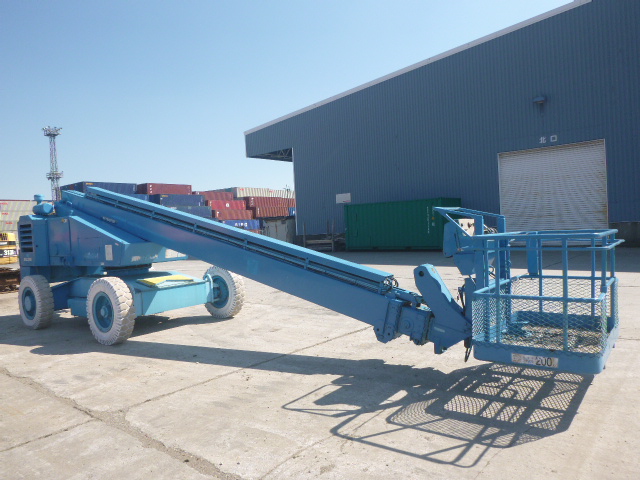 USED AERIAL PLATFORM AICHI SP210.R 651940 (F.UCHIYAMA & CO