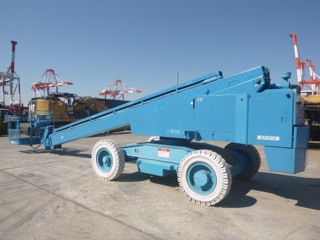 USED AERIAL PLATFORM AICHI SP210.R 651940 (F.UCHIYAMA & CO USED AERIAL PLATFORM AICHI SP210.R 651940 (F.UCHIYAMA & CO