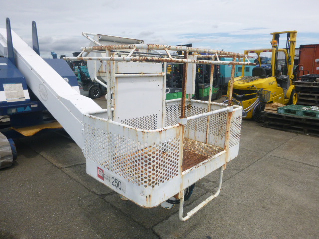 USED AERIAL PLATFORM AICHI SR12A 662339 (F.UCHIYAMA & CO.,LTD.)