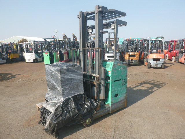 USED REACH TRUCK FORKLIFT SHINKO 6FBRM14CZ-VF400 269830 (F