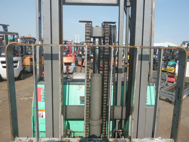 USED REACH TRUCK FORKLIFT SHINKO 6FBRM14CZ-VF400 269830 (F USED REACH TRUCK FORKLIFT SHINKO 6FBRM14CZ-VF400 269830 (F