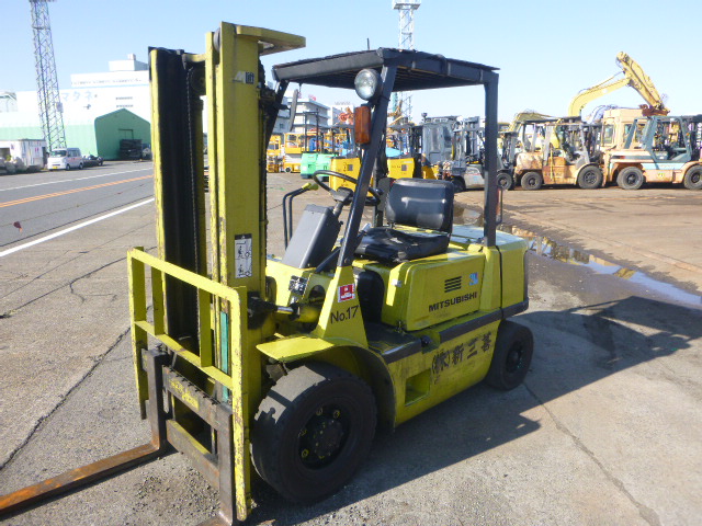 USED GASOLINE/LPG FORKLIFT MITSUBISHI KFG20 KF4A-00530 (F USED GASOLINE/LPG FORKLIFT MITSUBISHI KFG20 KF4A-00530 (F