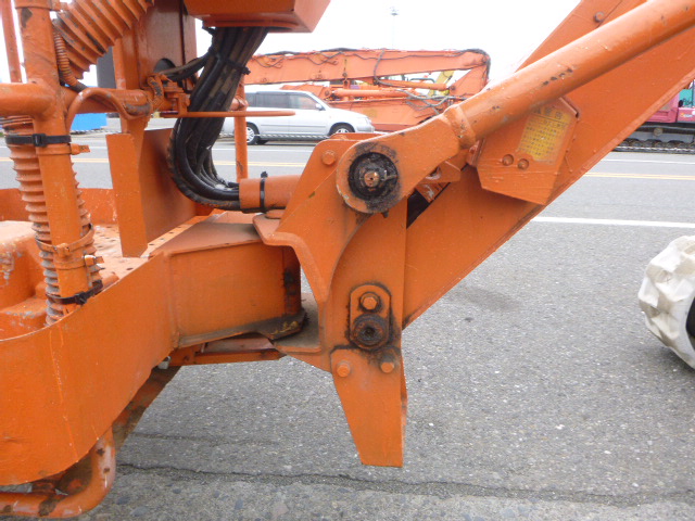 USED AERIAL PLATFORM HITACHI HX64B-2 HCM1M600J00001053 (F
