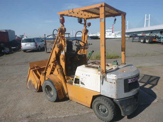 USED SHOVEL LOADER KOMATSU SD07L-2 15070 (F.UCHIYAMA & CO.,LTD.)