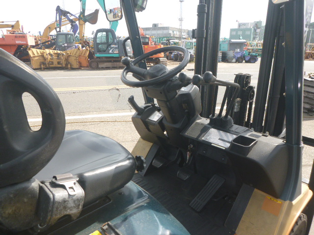 USED GASOLINE/LPG FORKLIFT TOYOTA 42-7FG25 27585 (F.UCHIYAMA