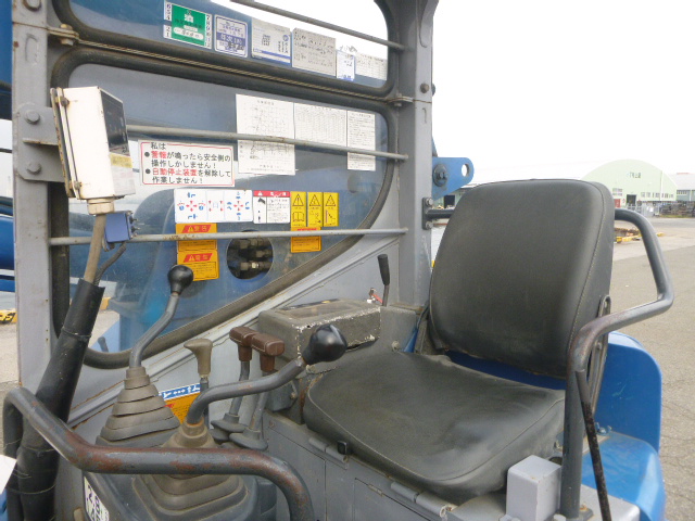 USED CRAWLER CRANE HITACHI TX40UR-2 1ME002031 (F.UCHIYAMA
