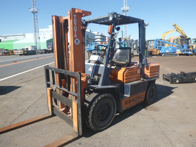 USED DIESEL FORKLIFT TOYOTA 5FD35 20157 (F.UCHIYAMA & CO.,LTD.)
