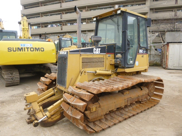 USED BULLDOZER CAT D5C 4WS00332 (F.UCHIYAMA & CO.,LTD.)