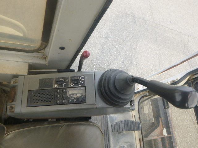 USED TRACKED EXCAVATOR KOBELCO SK045-2 PY-04773 (F.UCHIYAMA USED TRACKED EXCAVATOR KOBELCO SK045-2 PY-04773 (F.UCHIYAMA